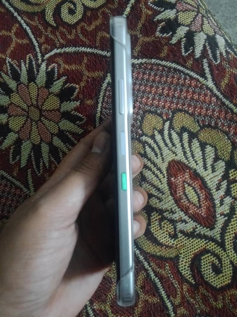 Infinix hot 60i 3