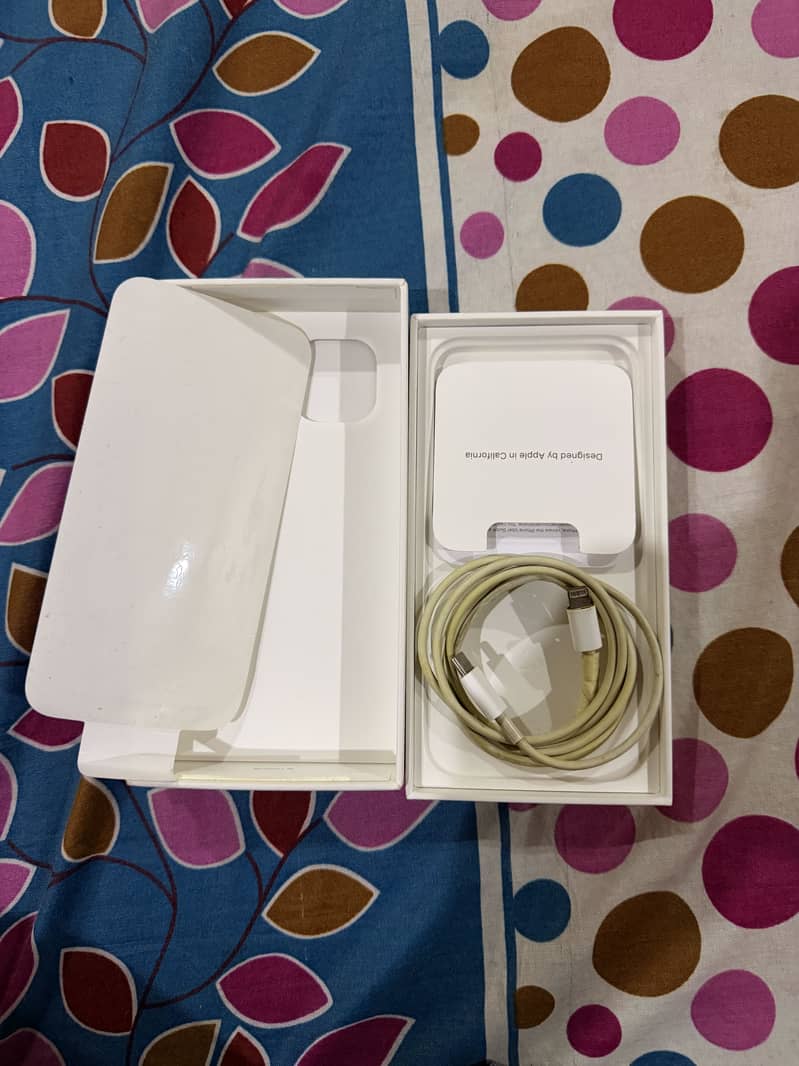 Apple iPhone 13 3