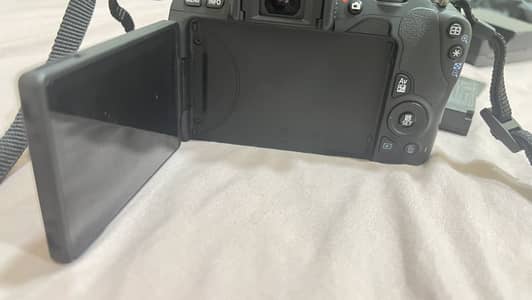 Canon 200d in brand new condition