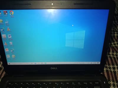 Dell Laptop latitude 3300 i3 7th generation 4gb ram 128ssd