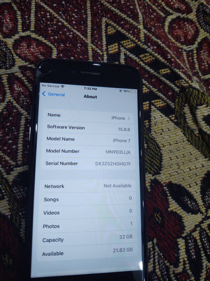 Apple iPhone 7 2