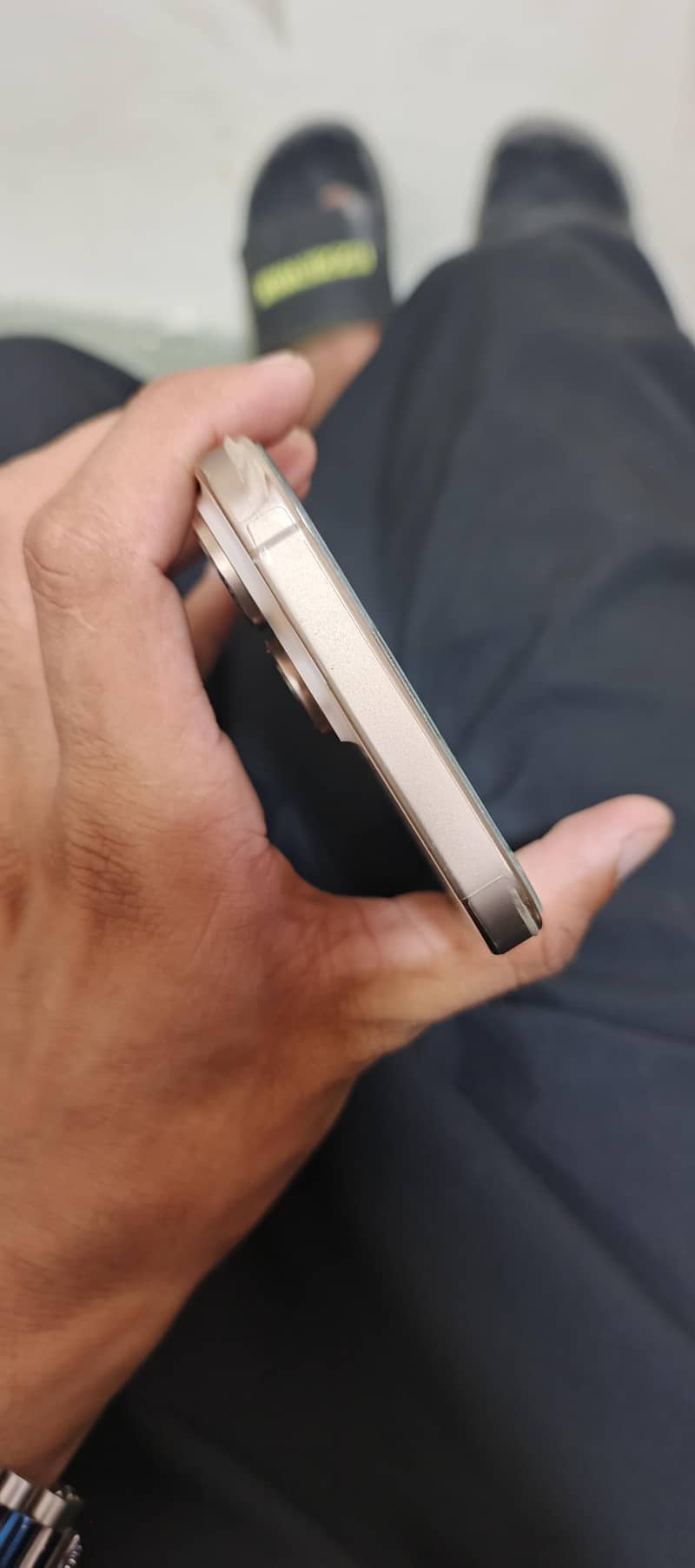 Apple iPhone 16 Pro Max 5