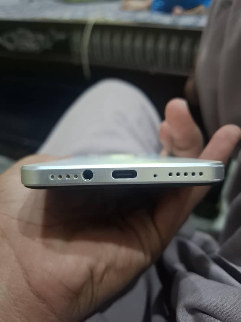 Tecno SPARK 30C 1