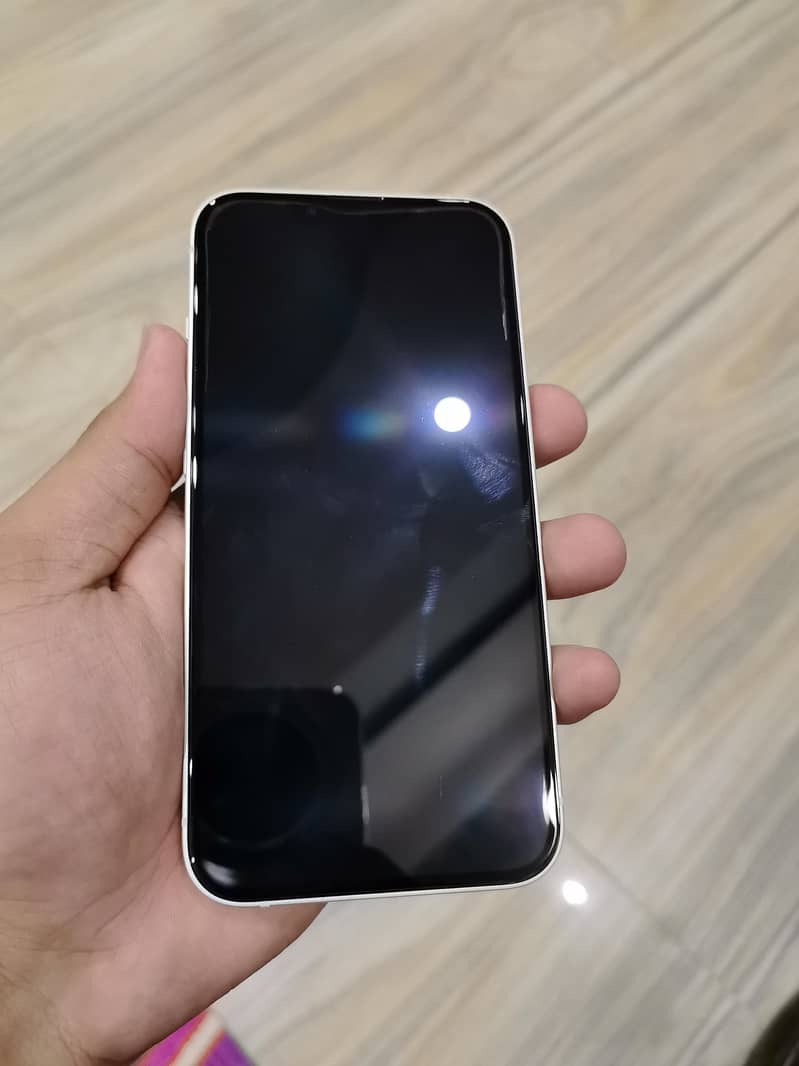 Apple iPhone 13 1