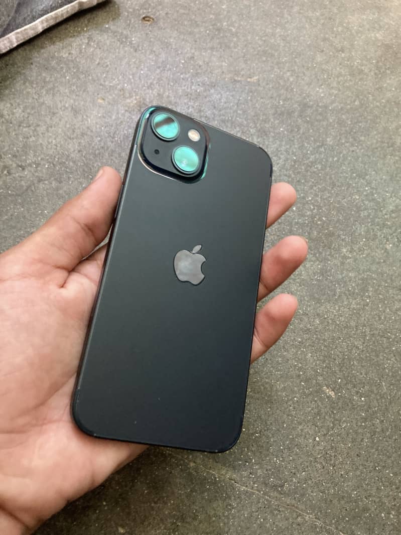 Apple iPhone 13 0