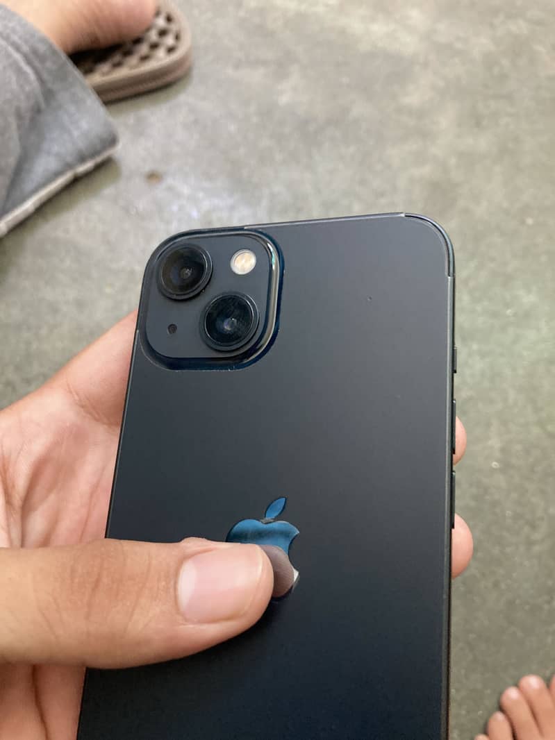 Apple iPhone 13 1