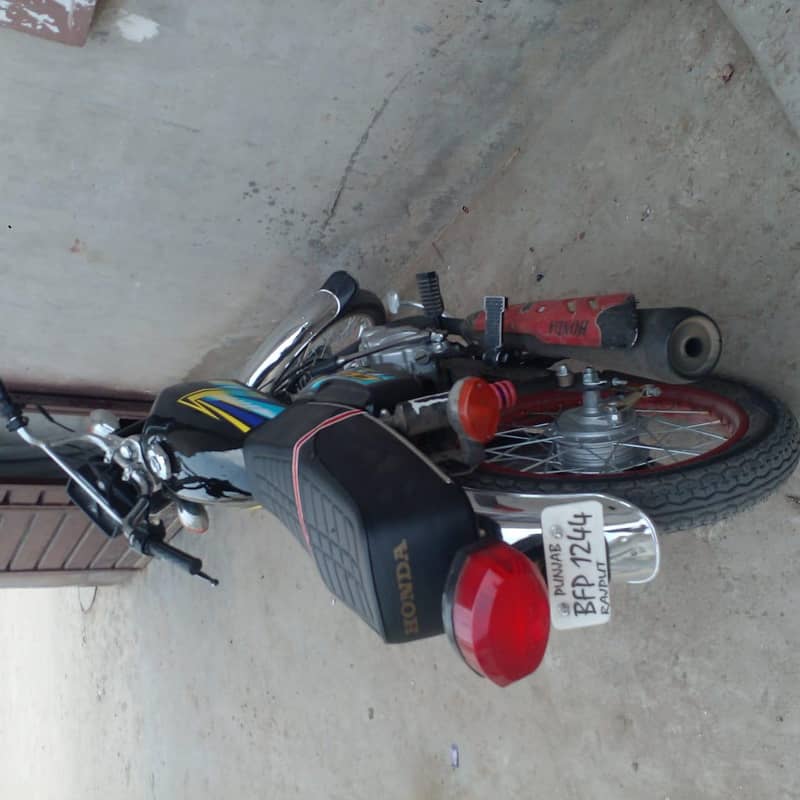 Honda CC 125 1