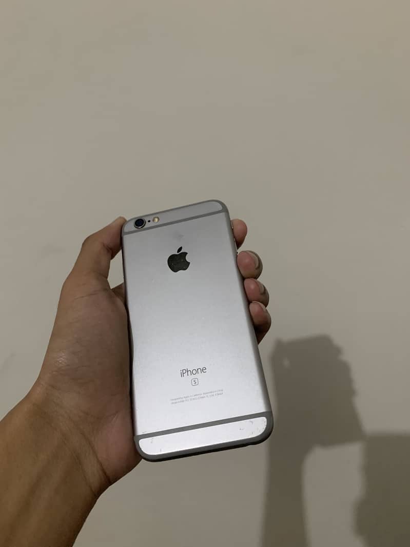 Apple iPhone 6S 2