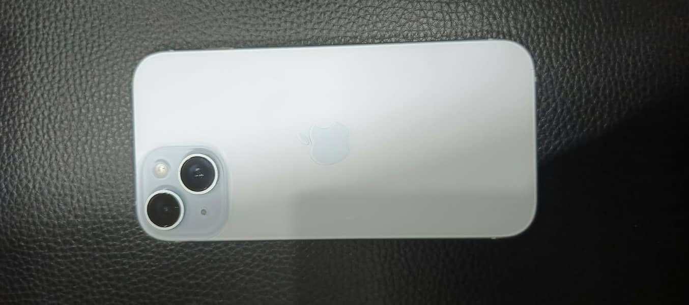 Apple iPhone 15 6