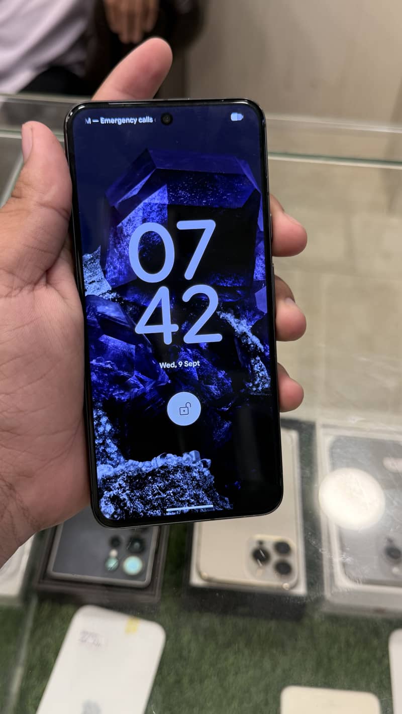 Google Pixel 8 3