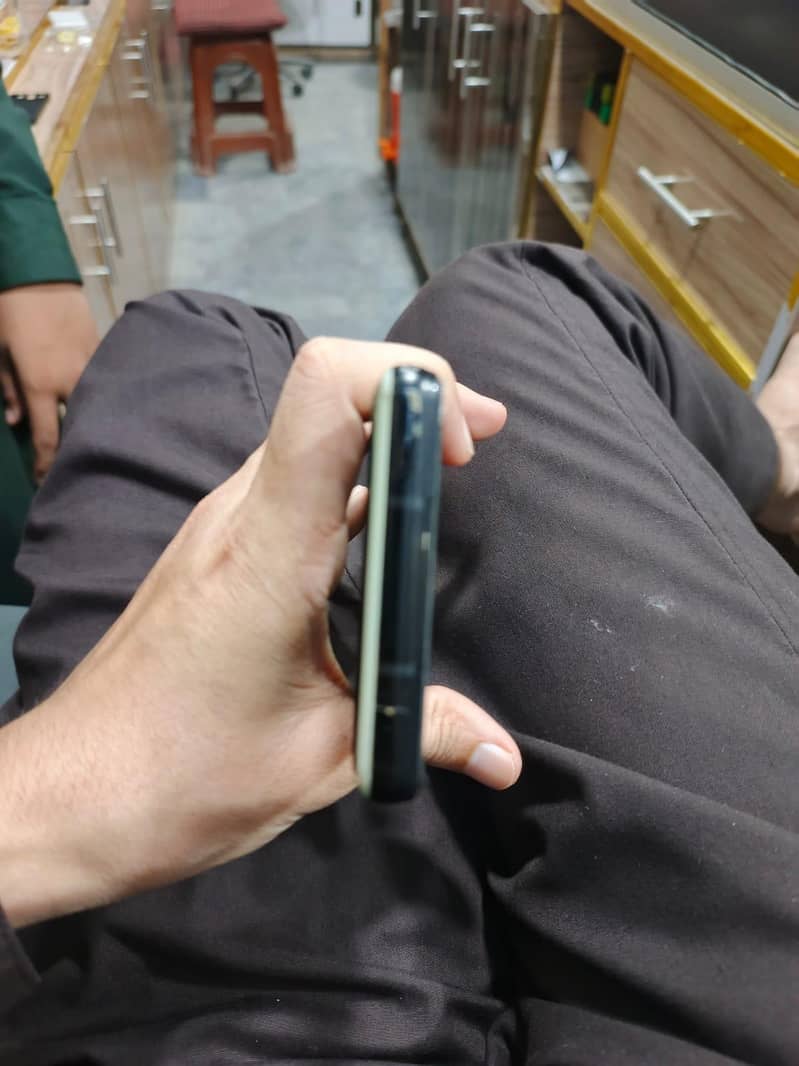 Google Pixel 6a 3