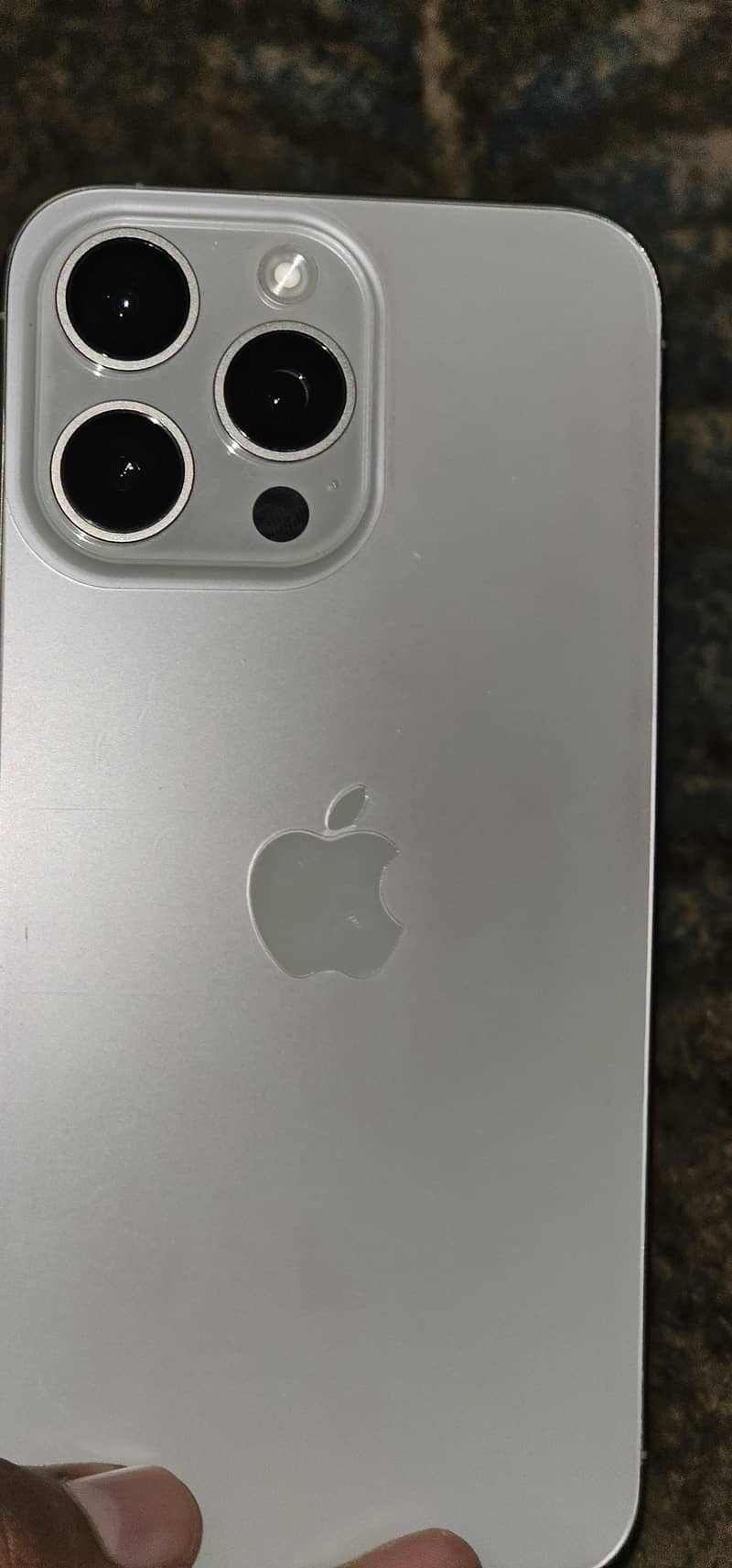 Apple iPhone 15 Pro Max 0