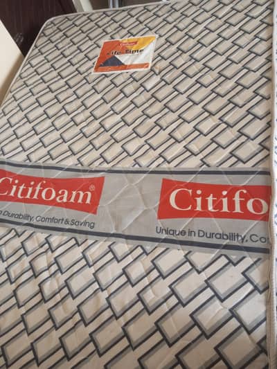 Single Medicated Mattress for Sale.