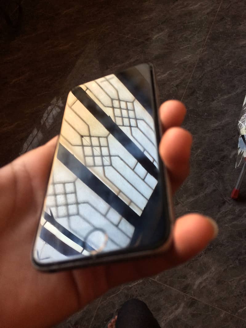 Apple iPhone 6S 1