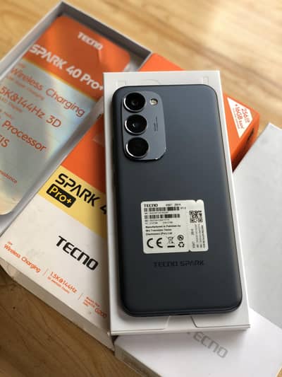 Tecno spark 40 pro plus