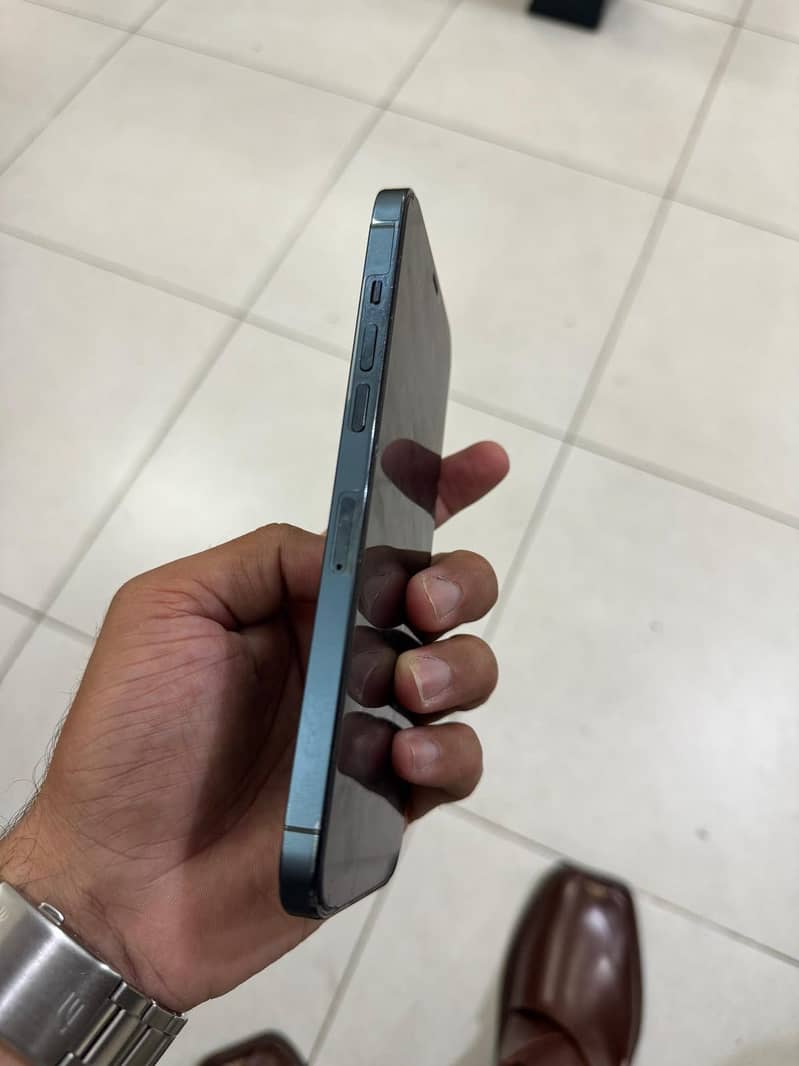 Apple iPhone 12 Pro Max 0