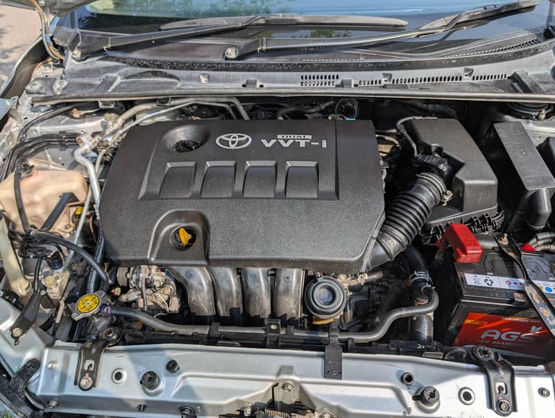 Toyota Corolla Altis 2014 14