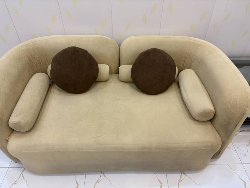 Double sofa and two single sofa 3