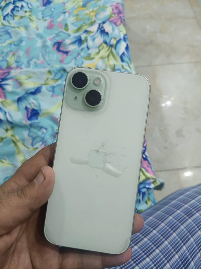 Apple iPhone 15 2