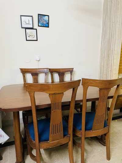 4 seater Wooden Dining Table