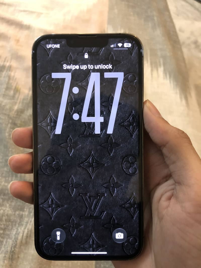 Apple iPhone 13 Pro 4