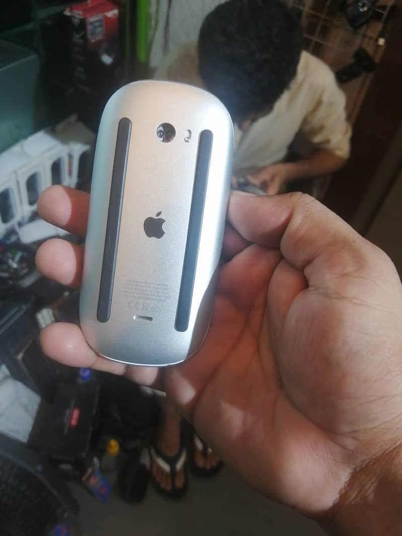 slightly used magic 2 mouse 0