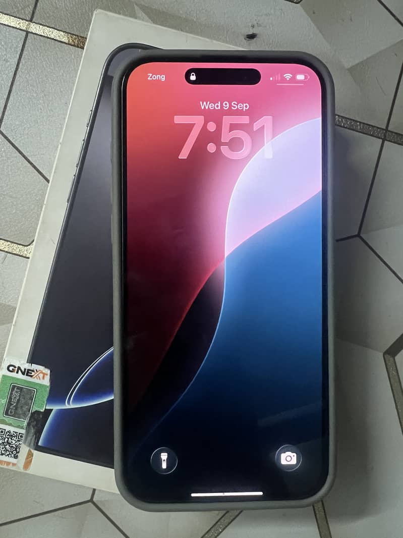 Apple iPhone 16 Pro Max 0