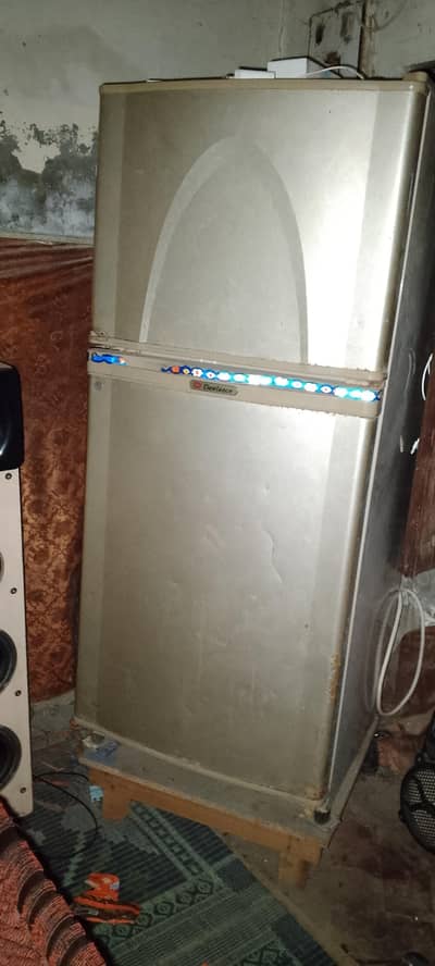 Dowlance refrigerator for sale
