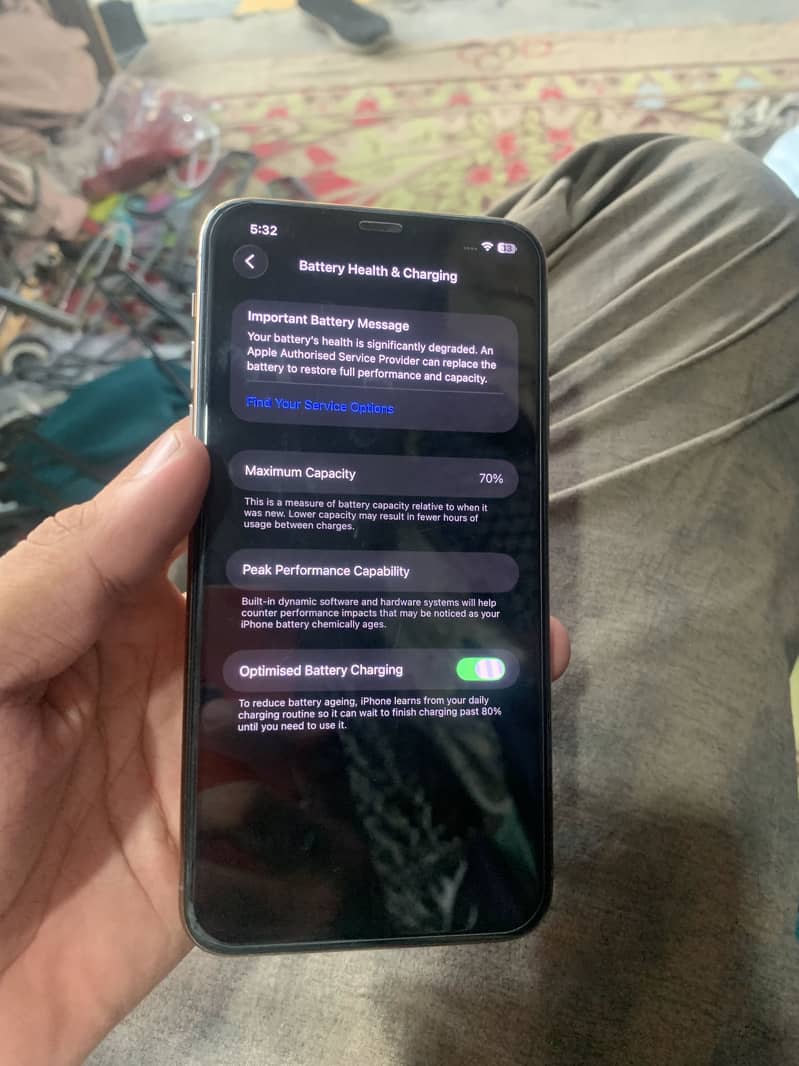 Apple iPhone 11 Pro Max 2