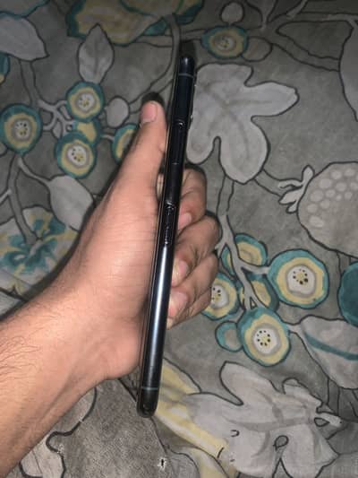 Iphone 11 pro max jv 64 10/10 urgent sale