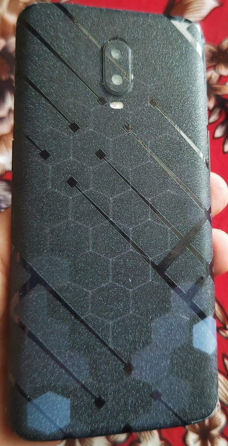 One Plus 6T 1