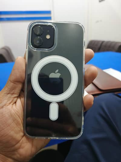 Apple iPhone 12