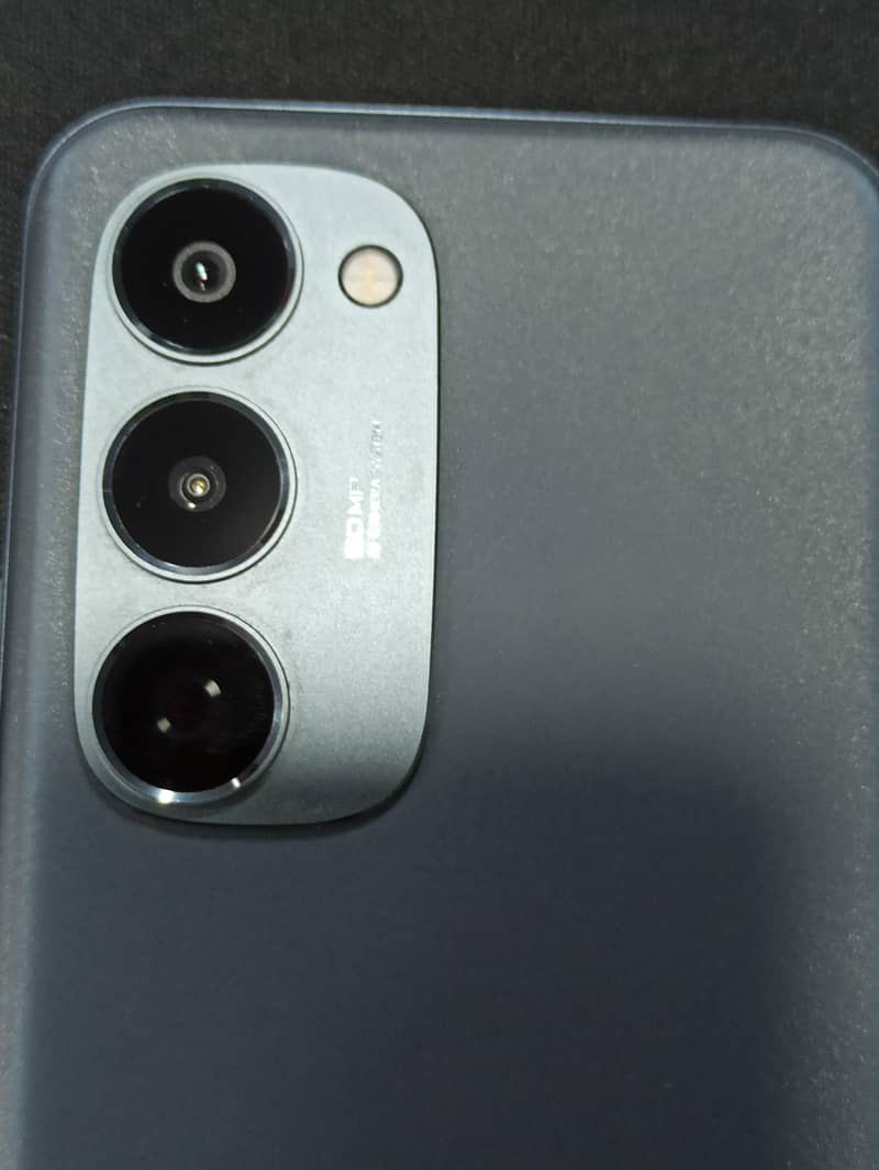 techno spark 40 pro plus 5