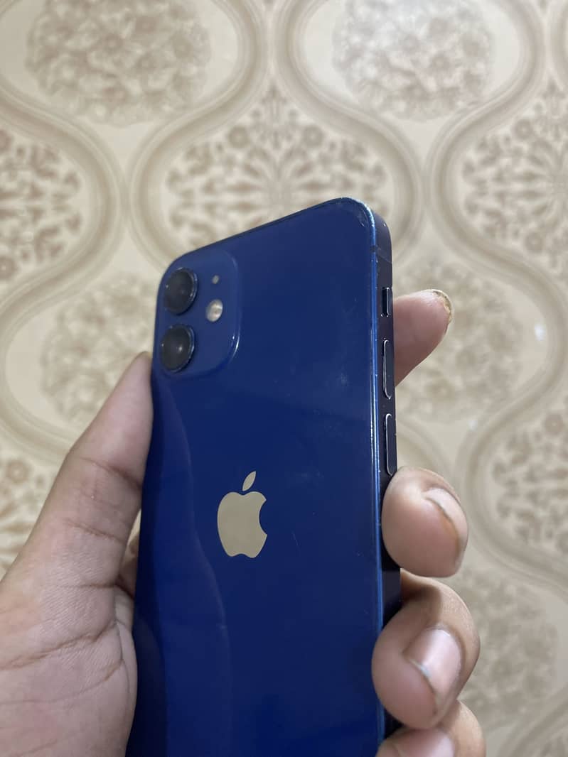 Apple iPhone 12 mini 3