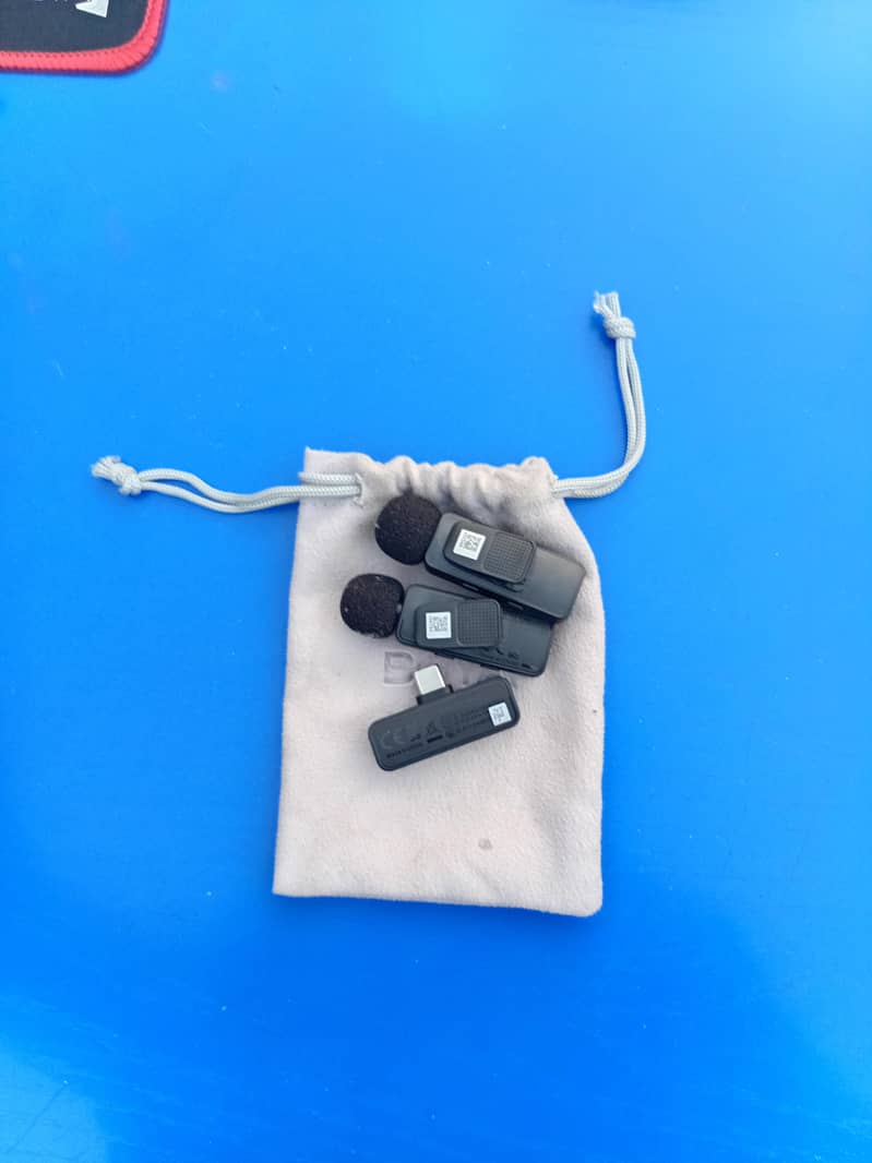 Boya BY V20 Wireless Mic 2