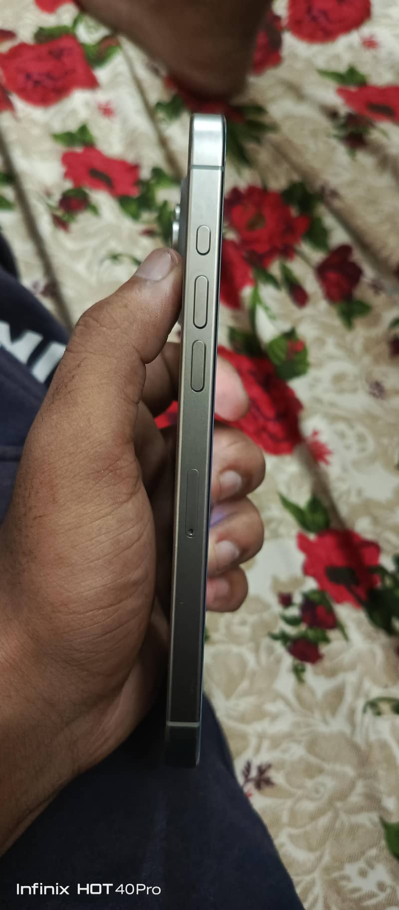 Apple iPhone 15 Pro Max 1
