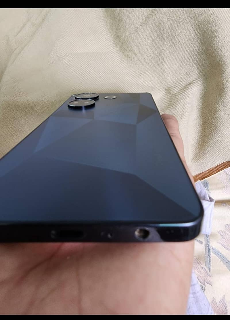 Tecno CAMON 20 0
