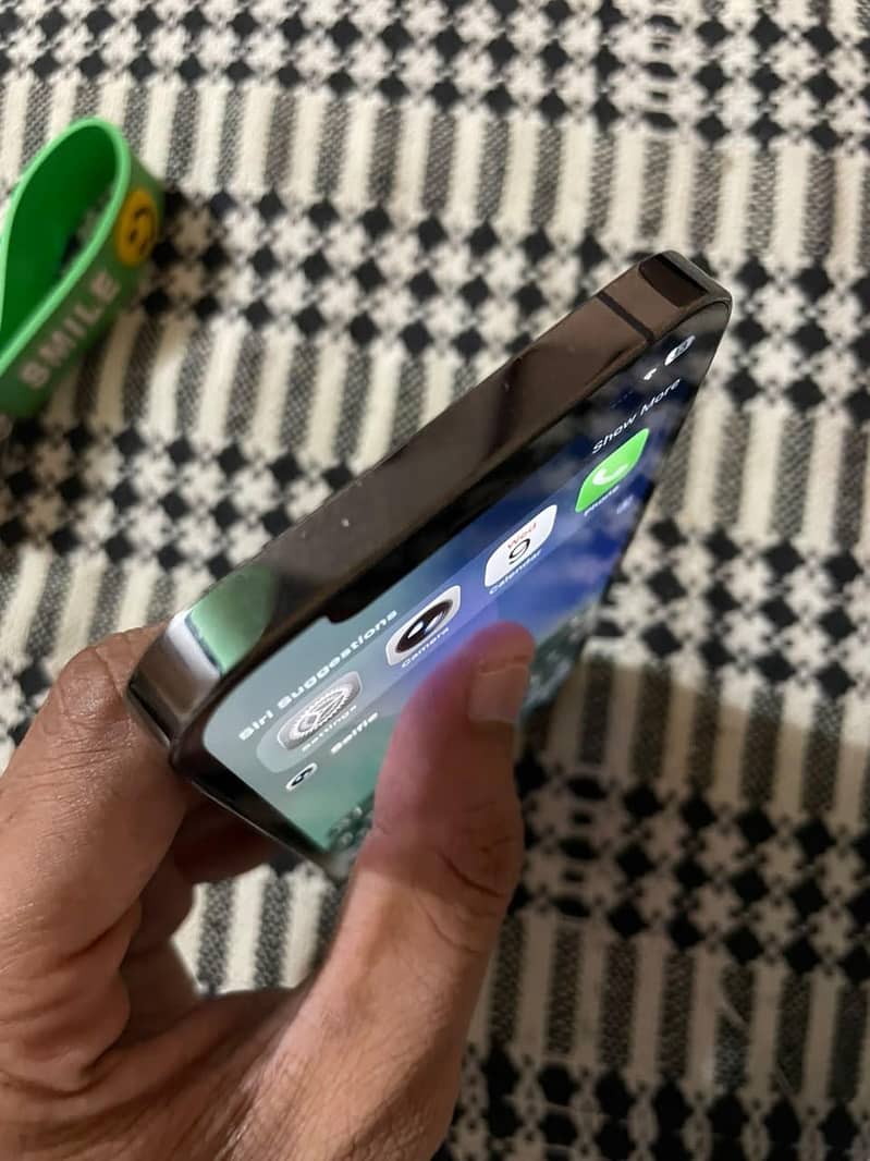 Apple iPhone 12 Pro ( PTA ) 4