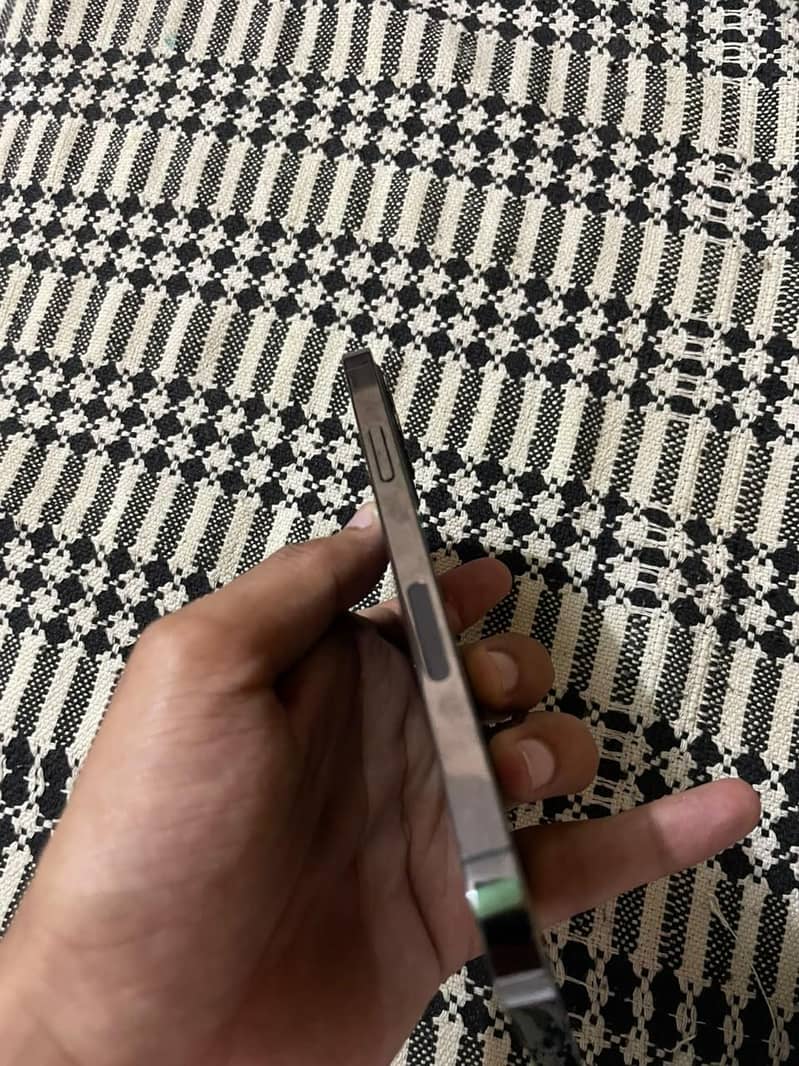 Apple iPhone 12 Pro ( PTA ) 5