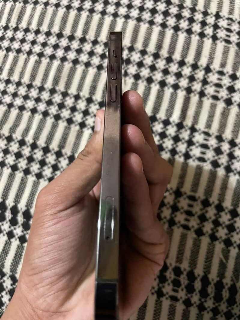 Apple iPhone 12 Pro ( PTA ) 7