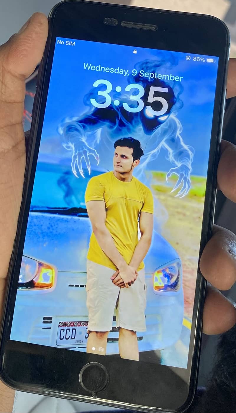 Apple iPhone 8 Plus 1