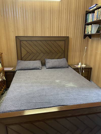 Queen size bed with dressing table