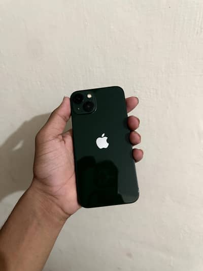 Apple iPhone 13