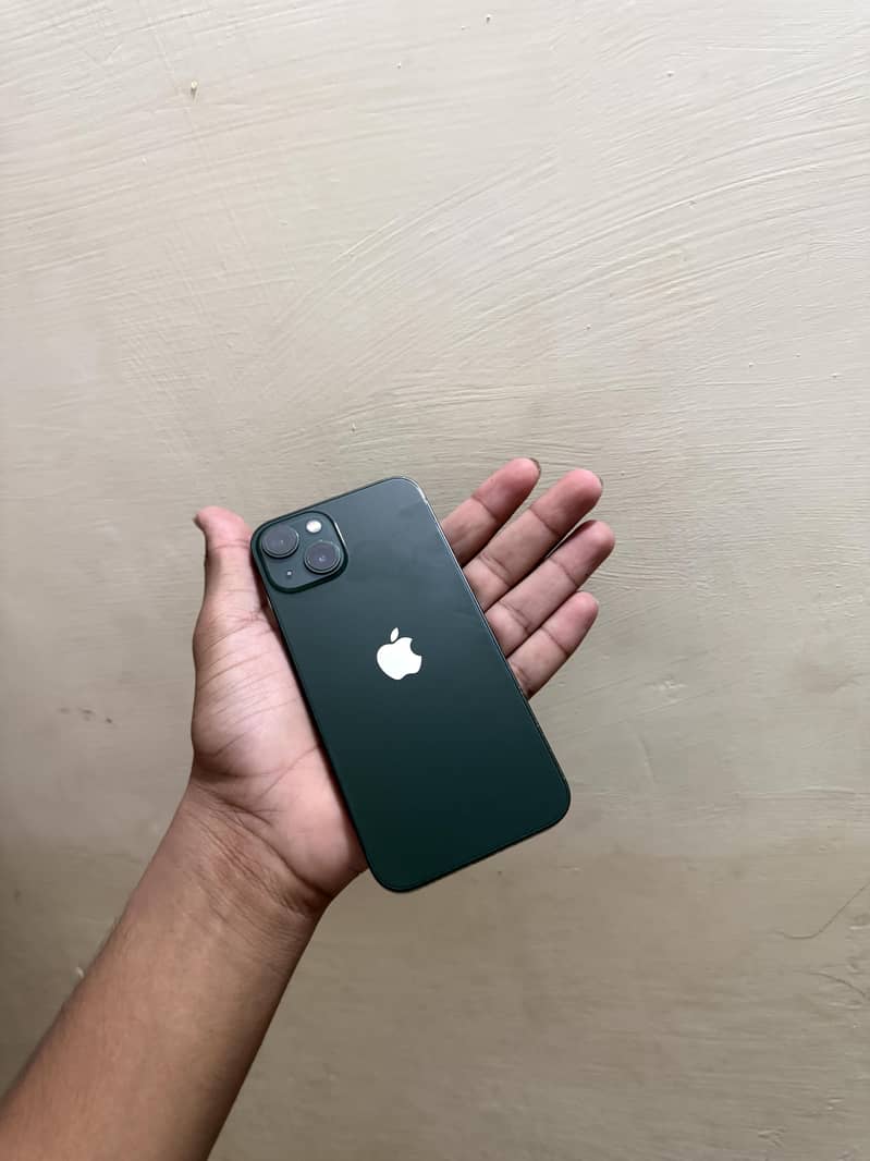 Apple iPhone 13 6