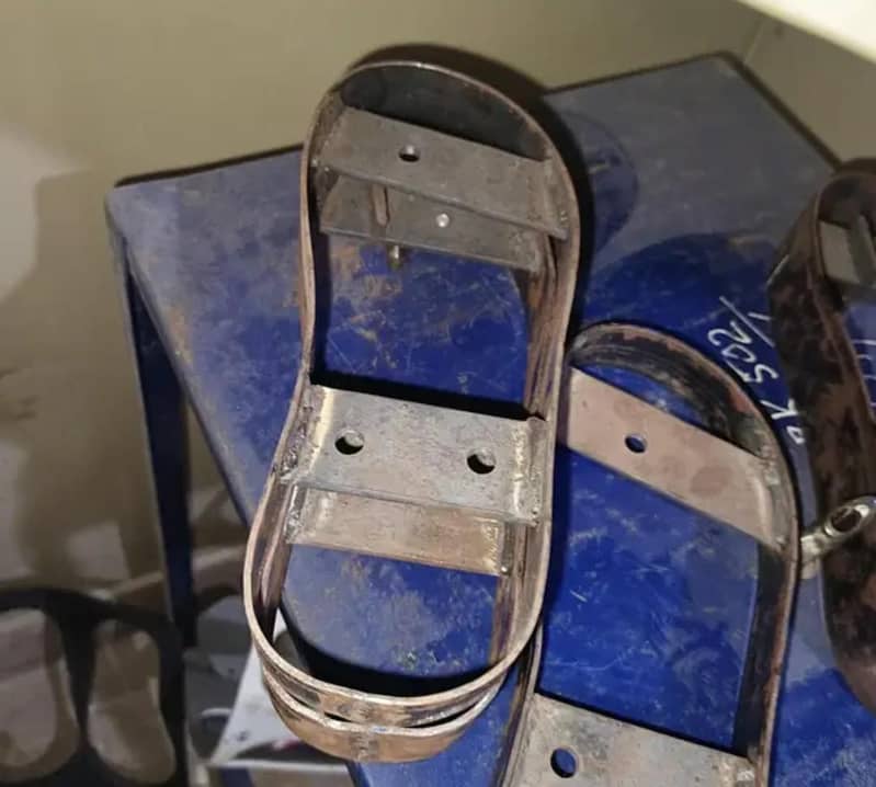 SLIPPER MAKING MACHINE 12