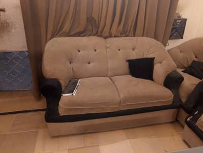 7 seater sofa set with center table