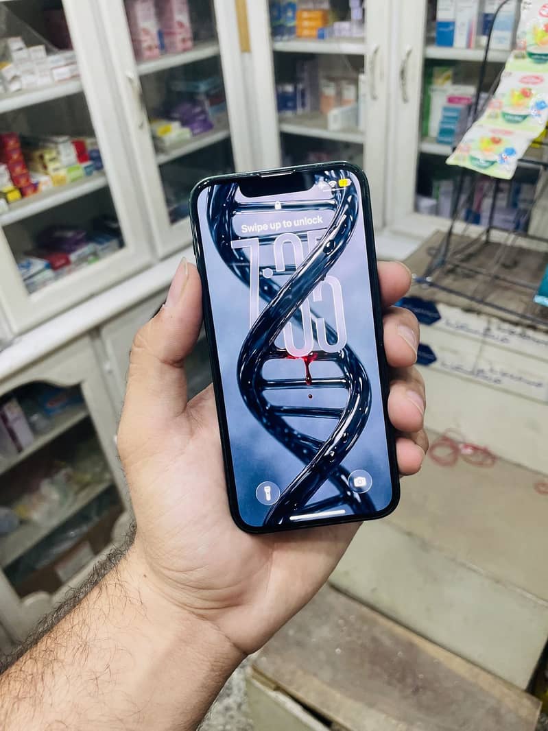 Apple iPhone 13 mini 4