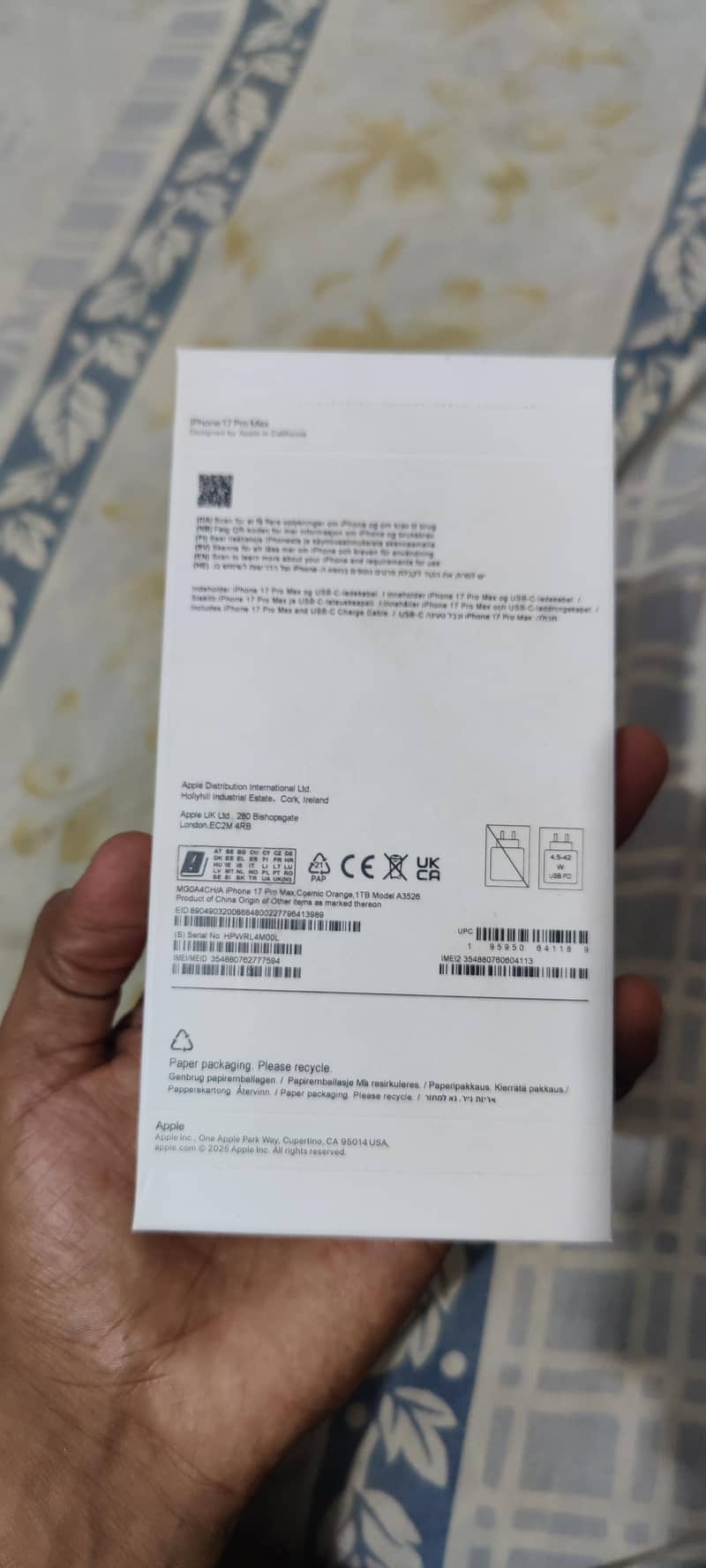 Apple iPhone 17 Pro Max 4