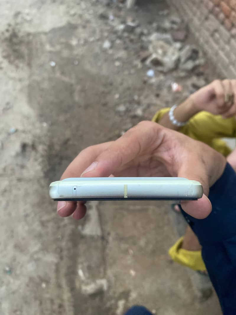 Google Pixel 7 5