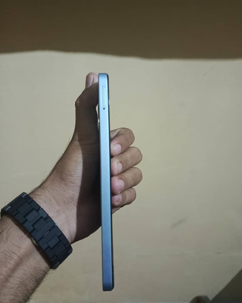Realme Note 60 4